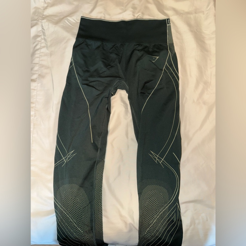 Green Gymshark leggings